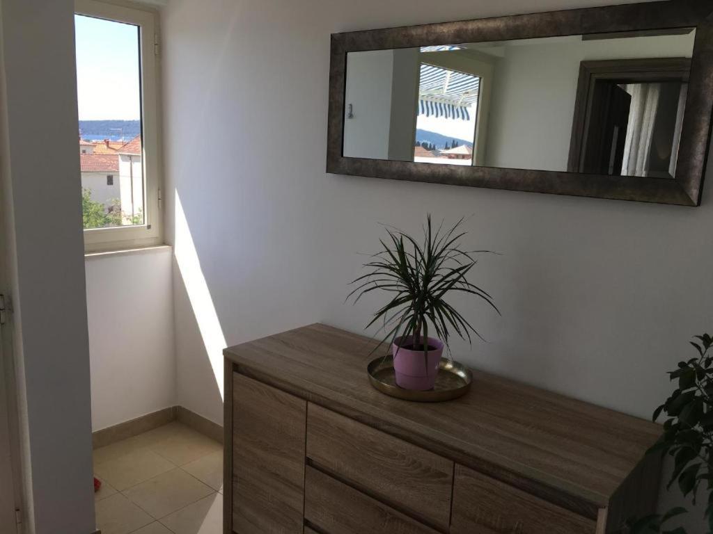 Luxury Apartment Cairos Trogir Extérieur photo